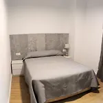 Menina Santa Ana *